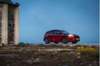 Ford Kuga PHEV: 225 ίπποι με κατανάλωση από 1,4lt/100km